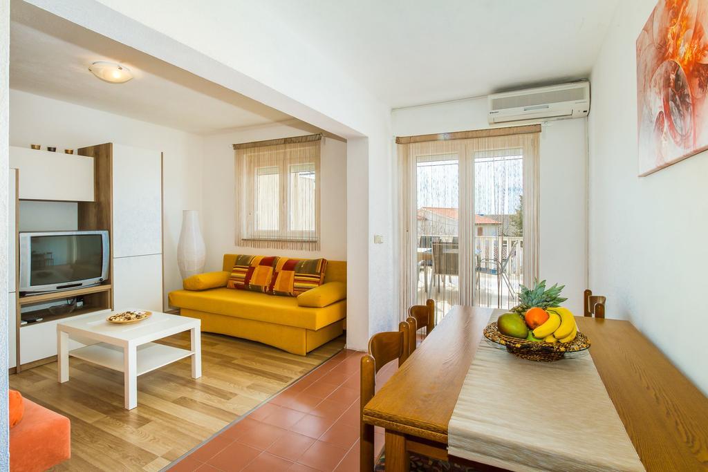 Apartmani Bregovec Maslenica Exterior foto